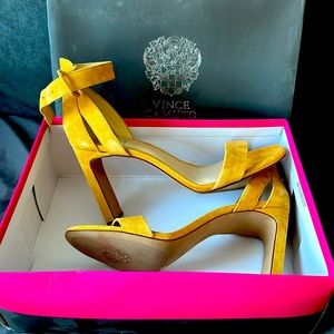 Vince Camuto size 9 Bevvyn heels in the color butternut.